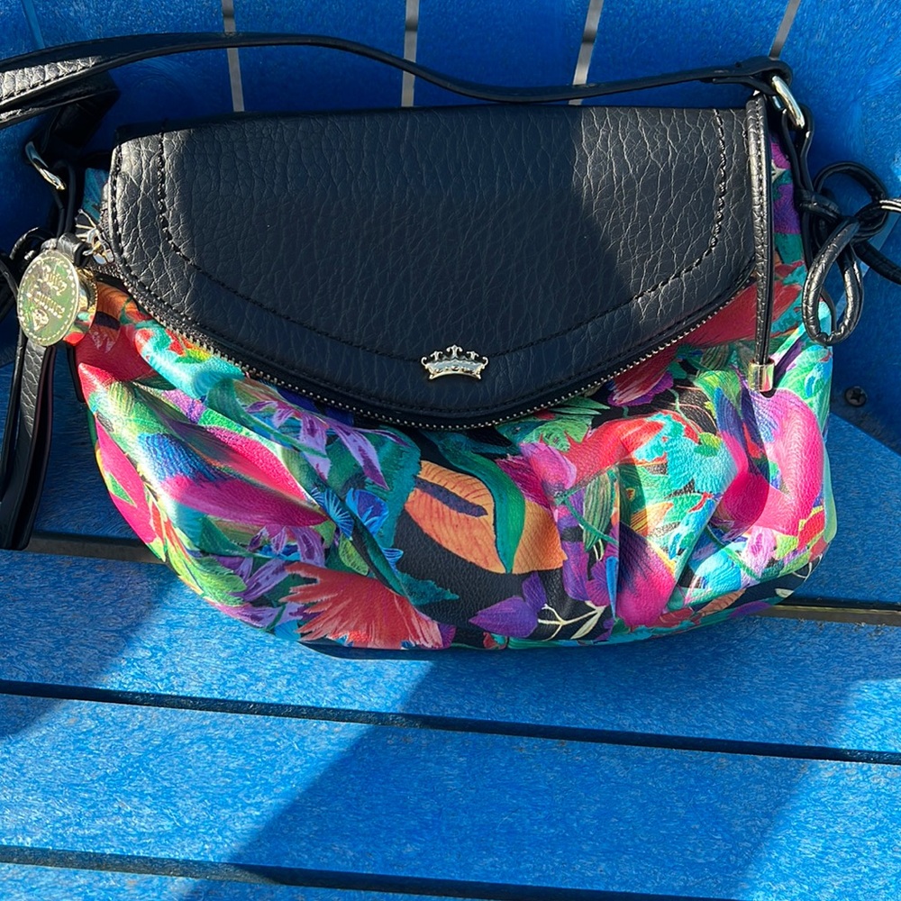 Adorable Juicy Couture Purse